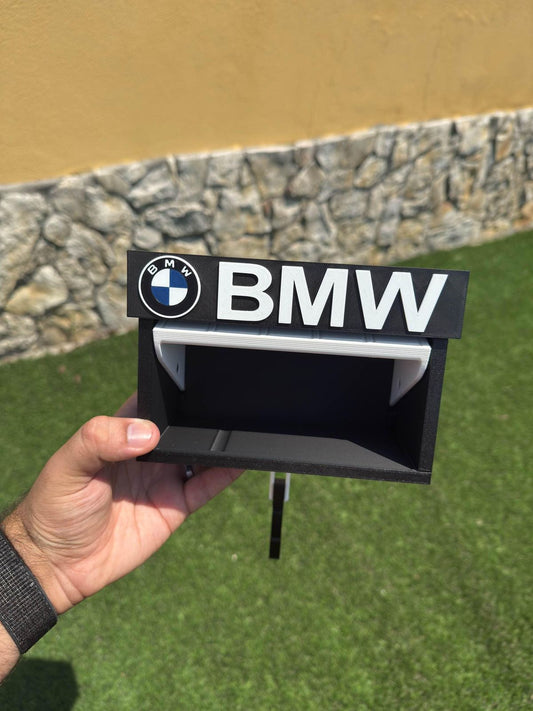 Garage Key Holder 2026 – Classic Edition