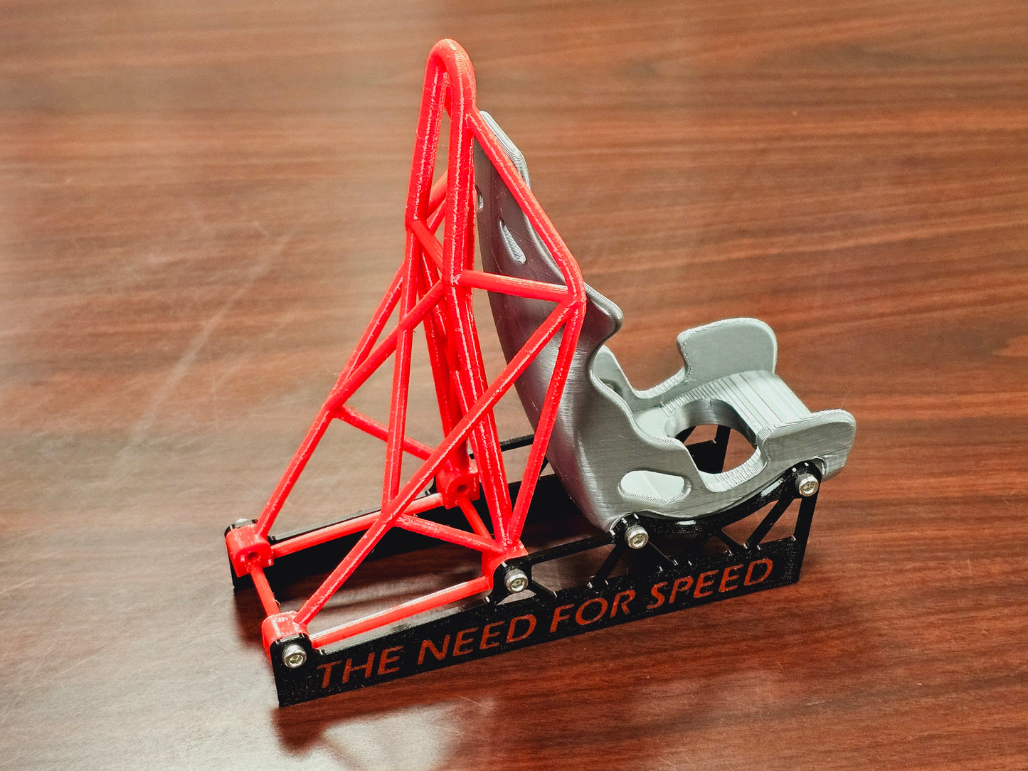 Racing Seat Phone Holder 2026 – Desk Edition